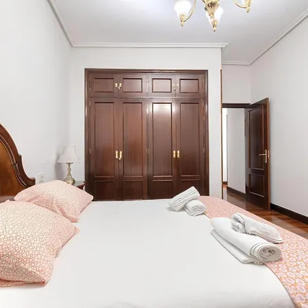 아파트 Piso Senorial Con Vistas A La Ria 빌바오